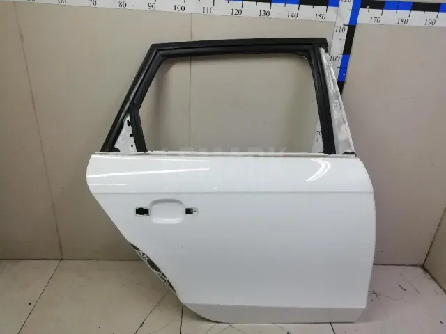 Дверь задняя правая для  Citroen C5 2004-2008