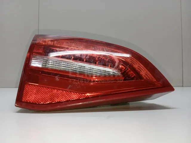 Фонарь задний внутренний левый для  DS Automobiles