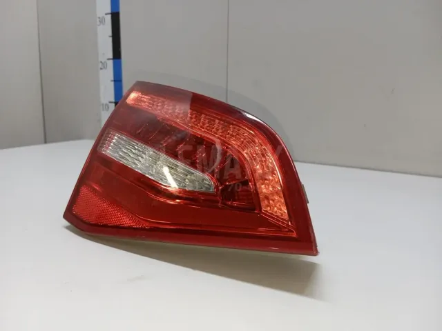 Фонарь задний внутренний левый для  DS Automobiles