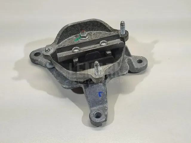 Опора КПП для  Dodge Journey 2008-2020