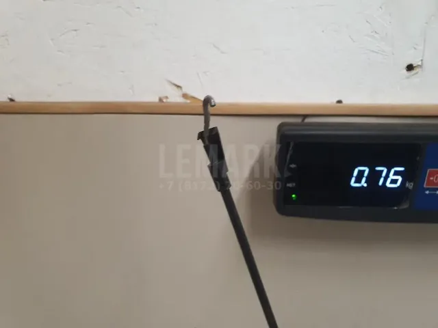 Замок двери передней левой