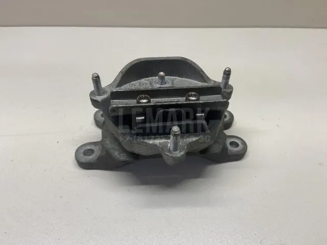 Опора КПП для  Audi A8 [4D] 1994-1998