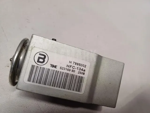 Клапан кондиционера для  Audi Allroad quattro 2000-2005