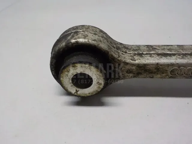 Стойка переднего стабилизатора