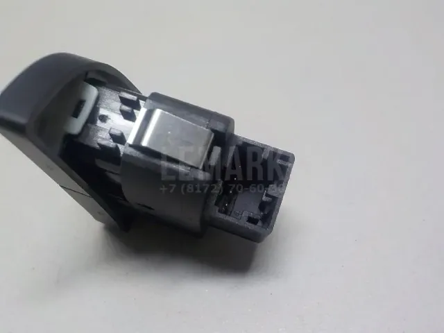 Кнопка центрального замка для  Chrysler 300C 2011-2023