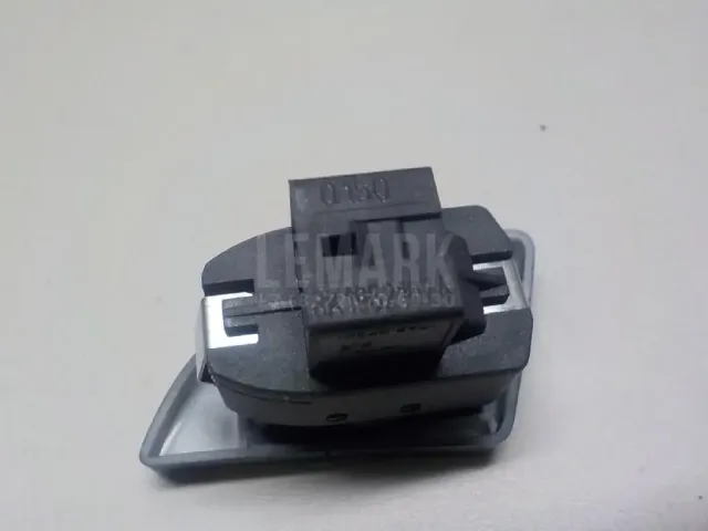Кнопка центрального замка для  Chrysler 300C 2011-2023