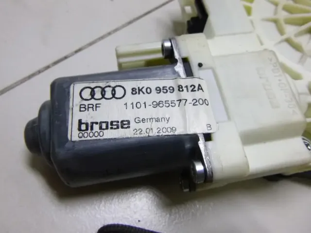 Стеклоподъемник электр. задний правый для  Audi TT(8N) 1998-2006