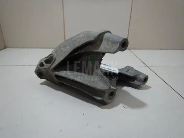 Кронштейн двигателя левый для  BMW 2-serie F22/F23/F87 2013-2020