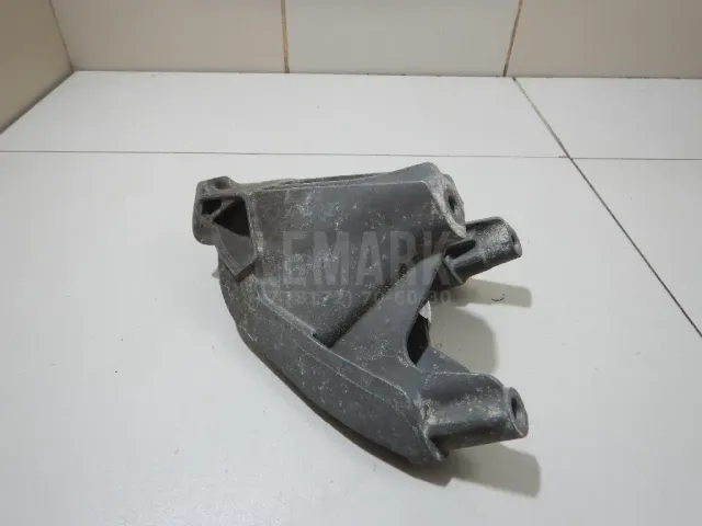 Кронштейн двигателя левый для  BMW 2-serie F22/F23/F87 2013-2020