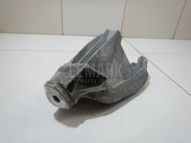Кронштейн двигателя левый для  BMW 2-serie F22/F23/F87 2013-2020
