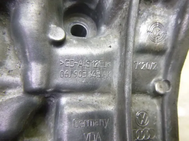 Кронштейн масляного фильтра для  Audi A6 [C6,4F] 2004-2011