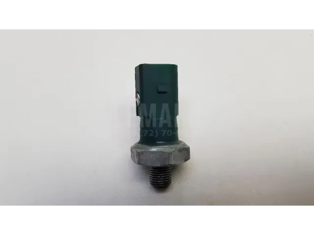 Датчик давления масла для  CASE SV300 2012