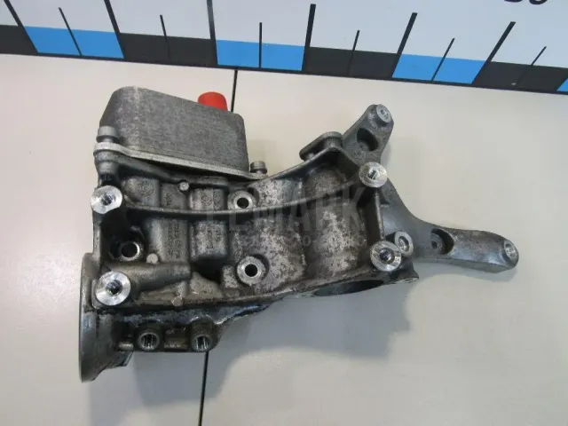 Кронштейн масляного фильтра для  Audi 100/200 [43] 0-1983
