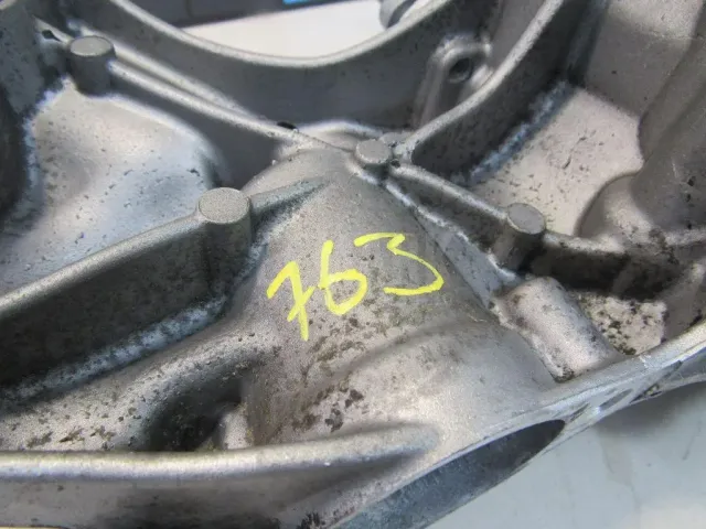 Кронштейн масляного фильтра для  Audi 100/200 [43] 0-1983