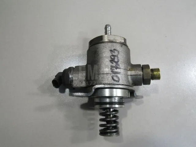 Насос (ТНВД) бензиновый для  Chrysler Sebring/Dodge Stratus 2001-2007