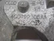 Кронштейн двигателя правый для  Audi A3 [8PA] Sportback 2004-2013
