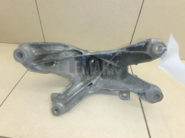 Кронштейн двигателя правый для  BMW 3-serie E46 1998-2005