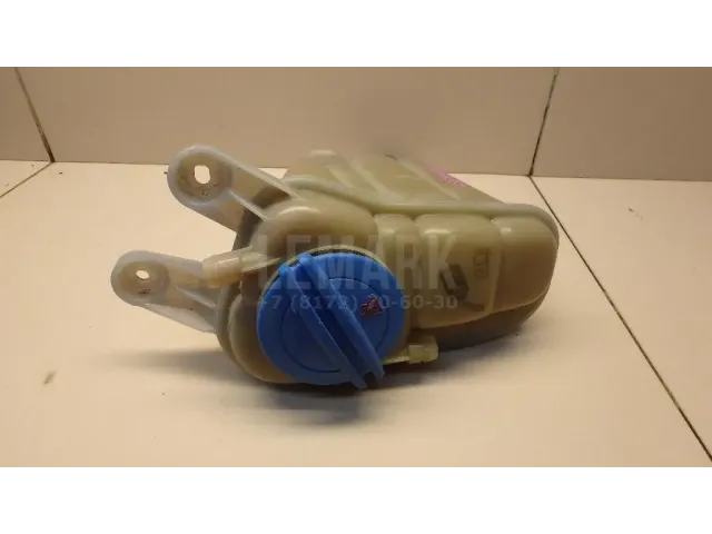Бачок расширительный для  Audi V8 1988-1994