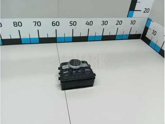 Блок кнопок для  Audi Q3 (F3B) 2018