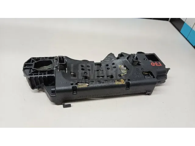 Кронштейн ручки для  BMW Z4 E85/E86 2002-2008