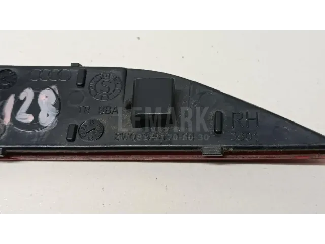 Отражатель в бампер задний правый для  Geely Emgrand EC7 (FE-1/2) 2011-2016