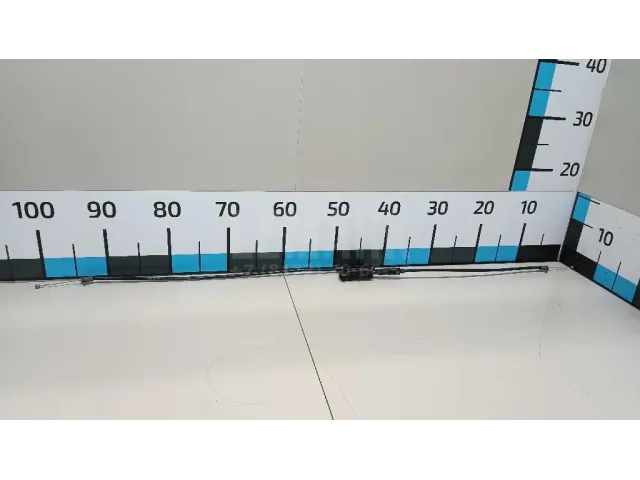 Трос открывания капота