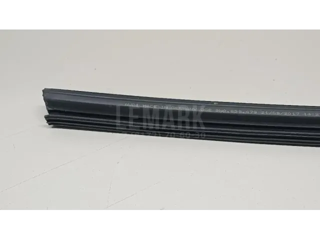 Накладка стекла заднего левого для  Audi 80/90 [B2] 0-1986