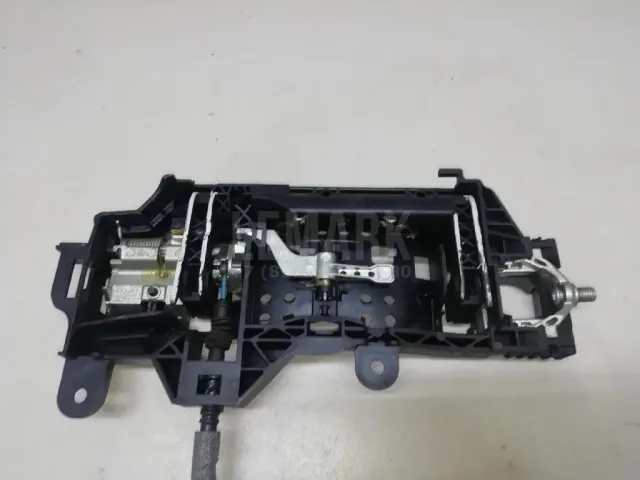 Кронштейн ручки для  Ford Escape EUR 2007-2009