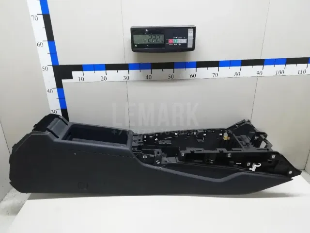Консоль для  Audi Q3 (8U) 2012-2018