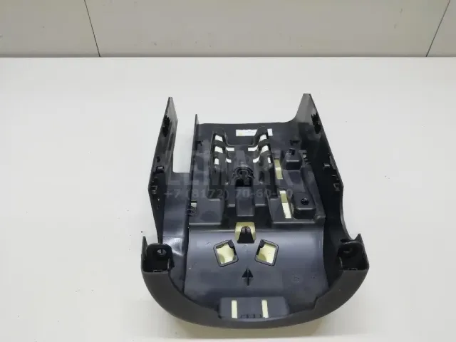 Кожух рулевой колонки нижний