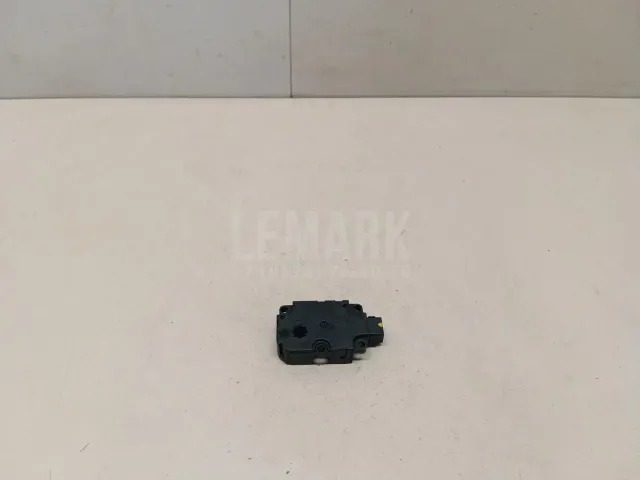 Моторчик заслонки отопителя для  Chevrolet Bolt 2016