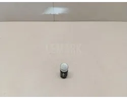 Кнопка запуска двигателя