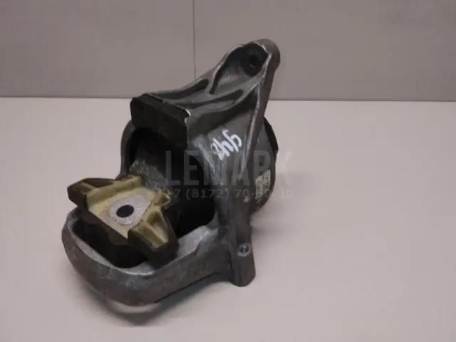 Опора двигателя правая для  Ford Mondeo II 1996-2000