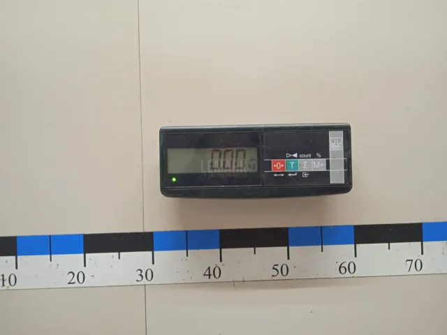 Отбойник капота для  Ford Transit/Tourneo Connect 2002-2013