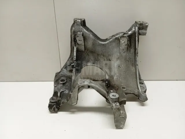 Кронштейн передней балки для  BMW X1 F48 2014-2022