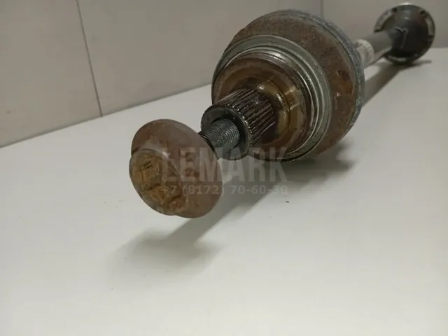 Полуось задняя