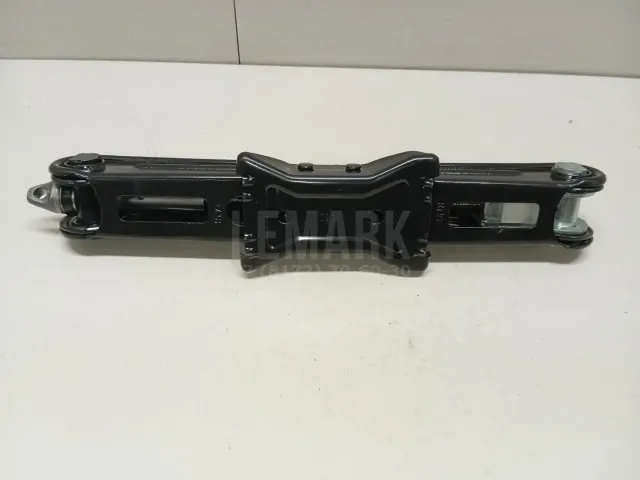 Домкрат для  Audi A3 [8PA] Sportback 2004-2013