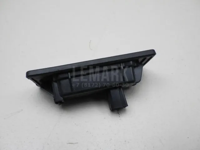 Фонарь подсветки номера для  Chevrolet Suburban 2014-2020