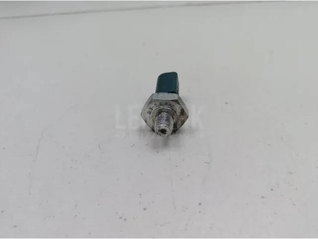 Датчик давления масла для  Cadillac BLS 2006-2010