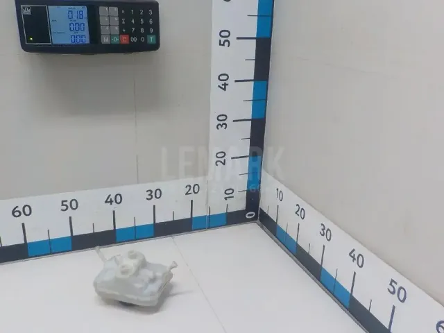 Бачок главного тормозного цилиндра