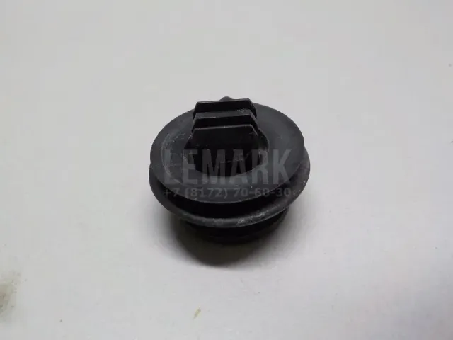 Отбойник капота для  Ford Maverick 2001-2007