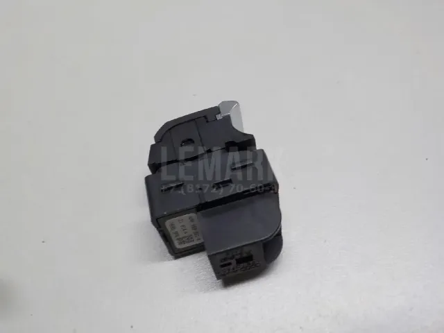 Кнопка открывания багажника для  Chevrolet Suburban 2014-2020