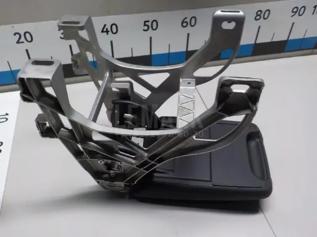 Подлокотник для  BMW X2 F39 2018-2023