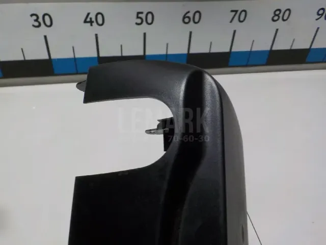 Кожух рулевой колонки нижний