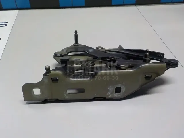 Петля капота правая для  Alfa Romeo 147 2001-2010