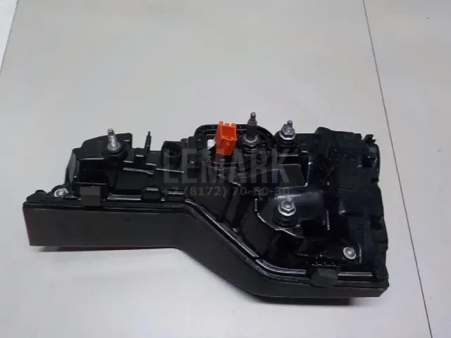 Фонарь задний внутренний левый для  Ford Mondeo V 2015-2022