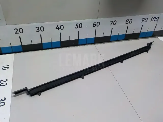 Воздуховод радиатора нижний