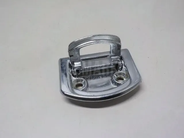 Крючок для  Geely MK Cross 2011-2016