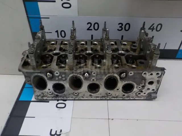 Головка блока для  Cadillac Escalade II 2000-2006