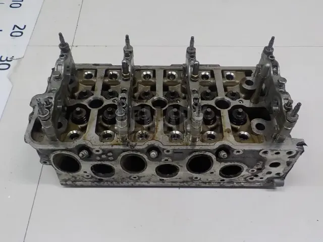 Головка блока для  Cadillac Escalade II 2000-2006